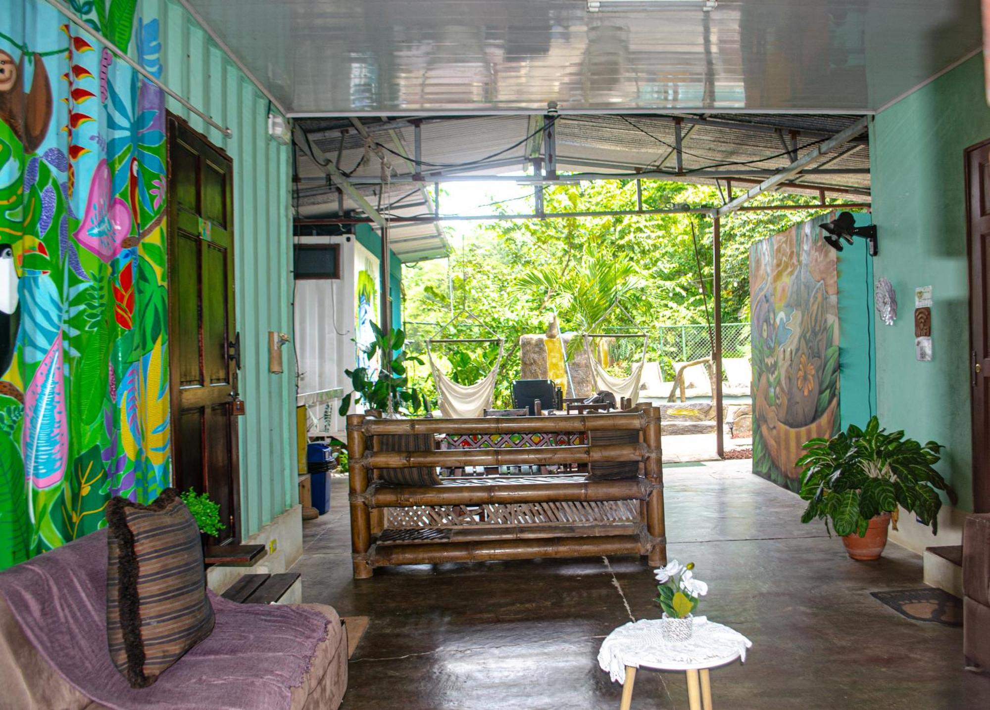 케포스 The Jungle Container B&B 외부 사진