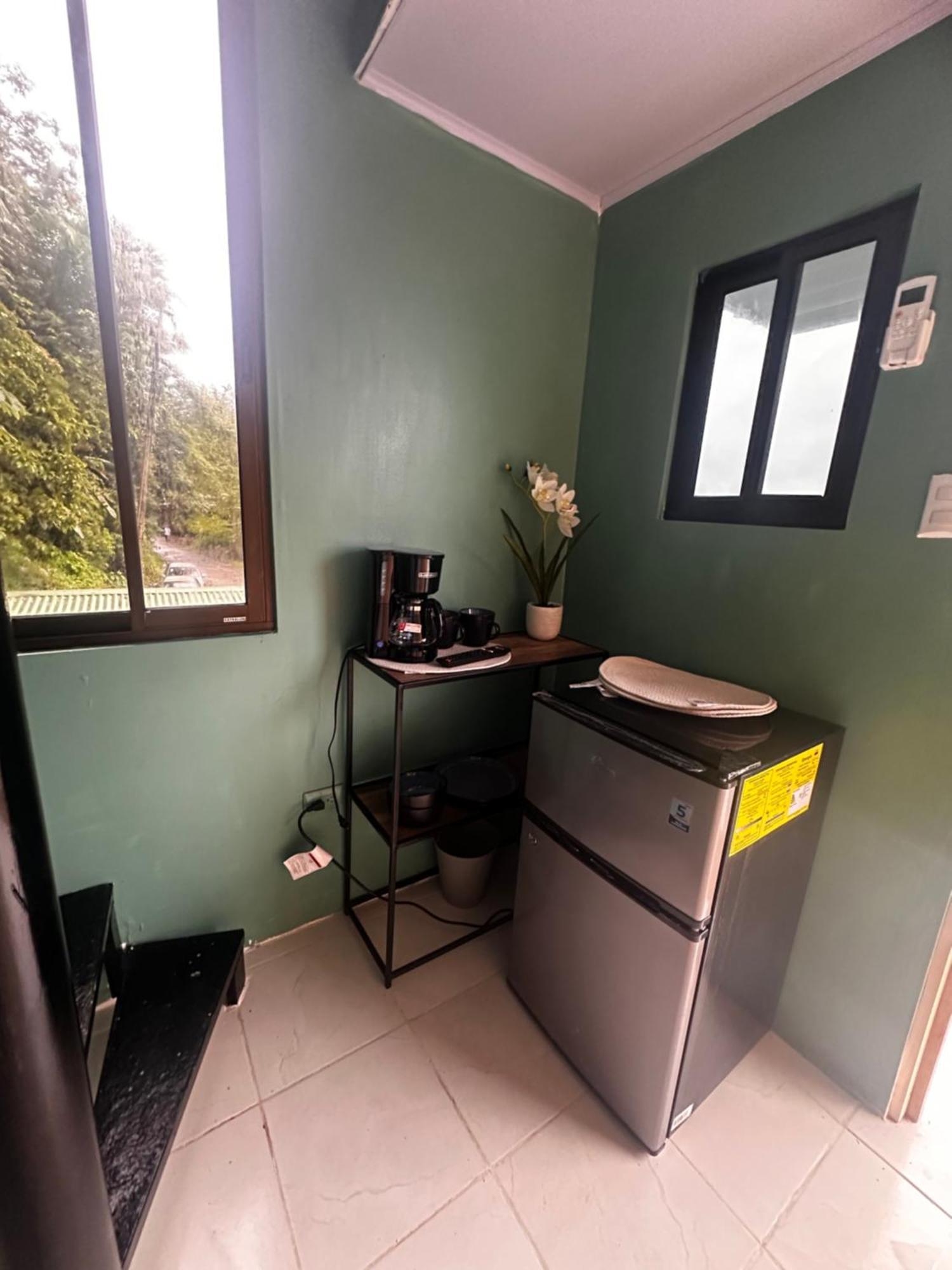 케포스 The Jungle Container B&B 외부 사진